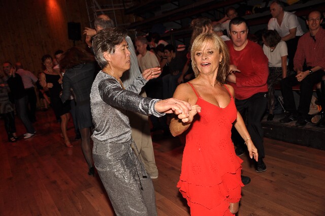 min 2009 11 29 station danse 166